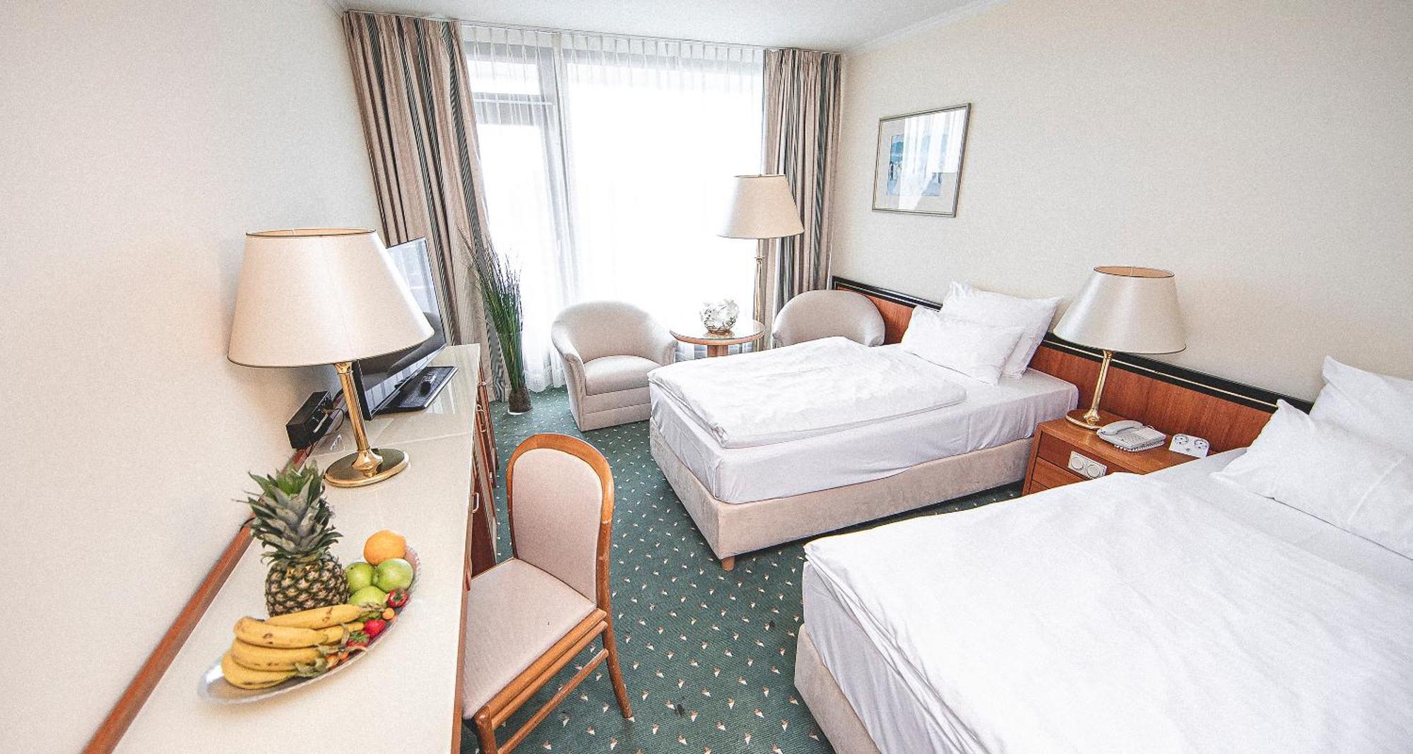 Plaza Hotel Gelsenkirchen Bagian luar foto
