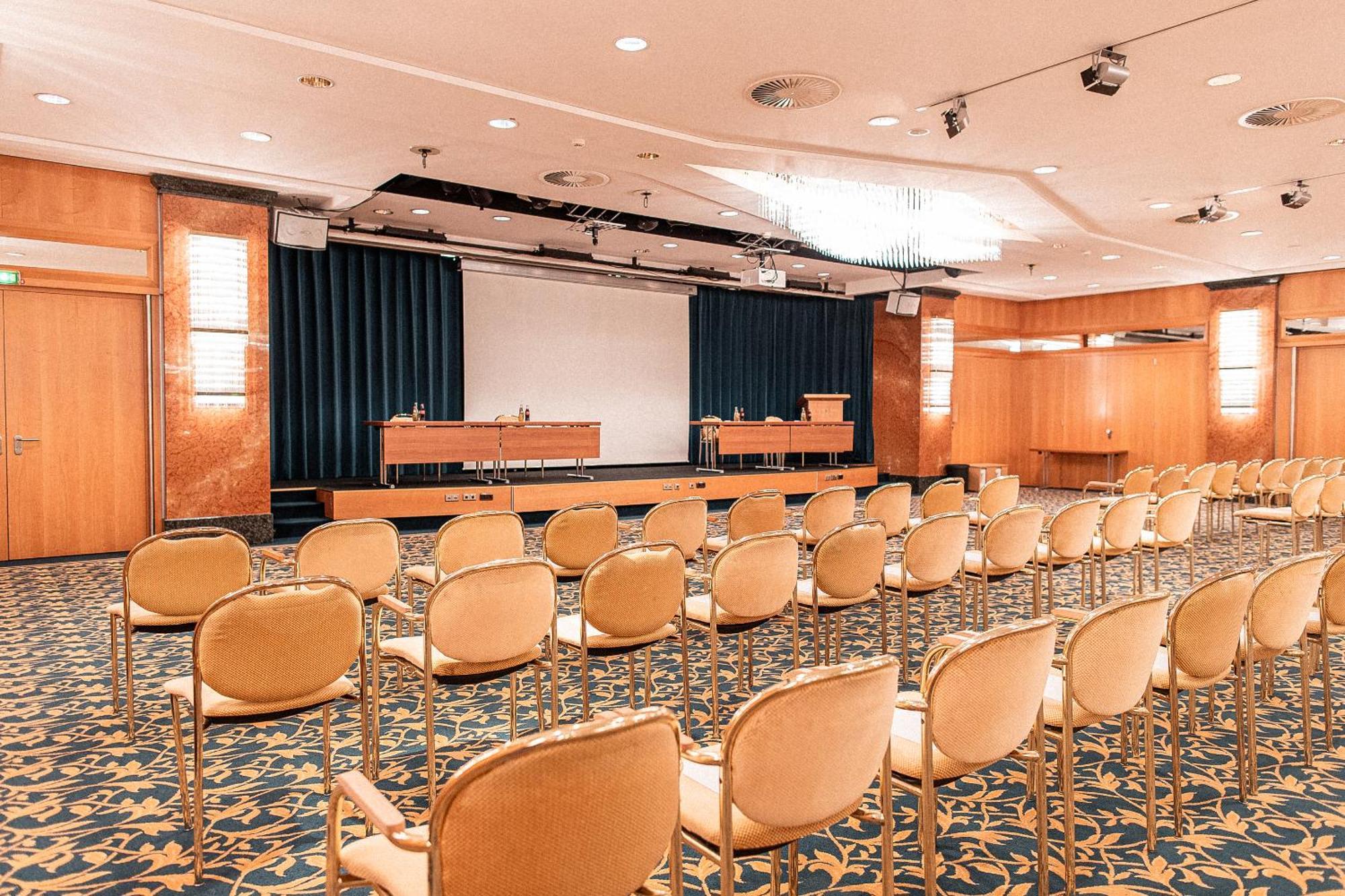Plaza Hotel Gelsenkirchen Bagian luar foto