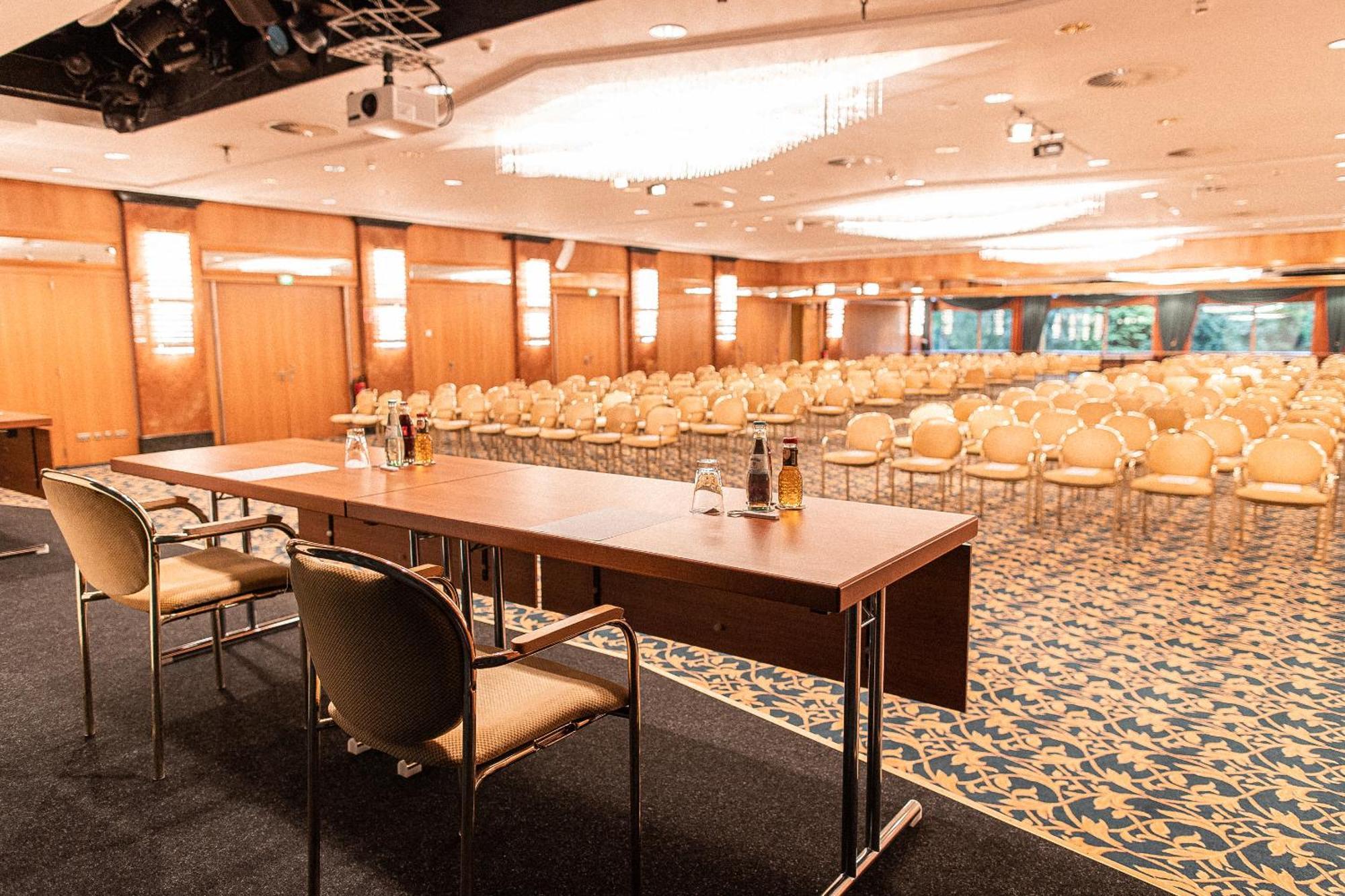 Plaza Hotel Gelsenkirchen Bagian luar foto