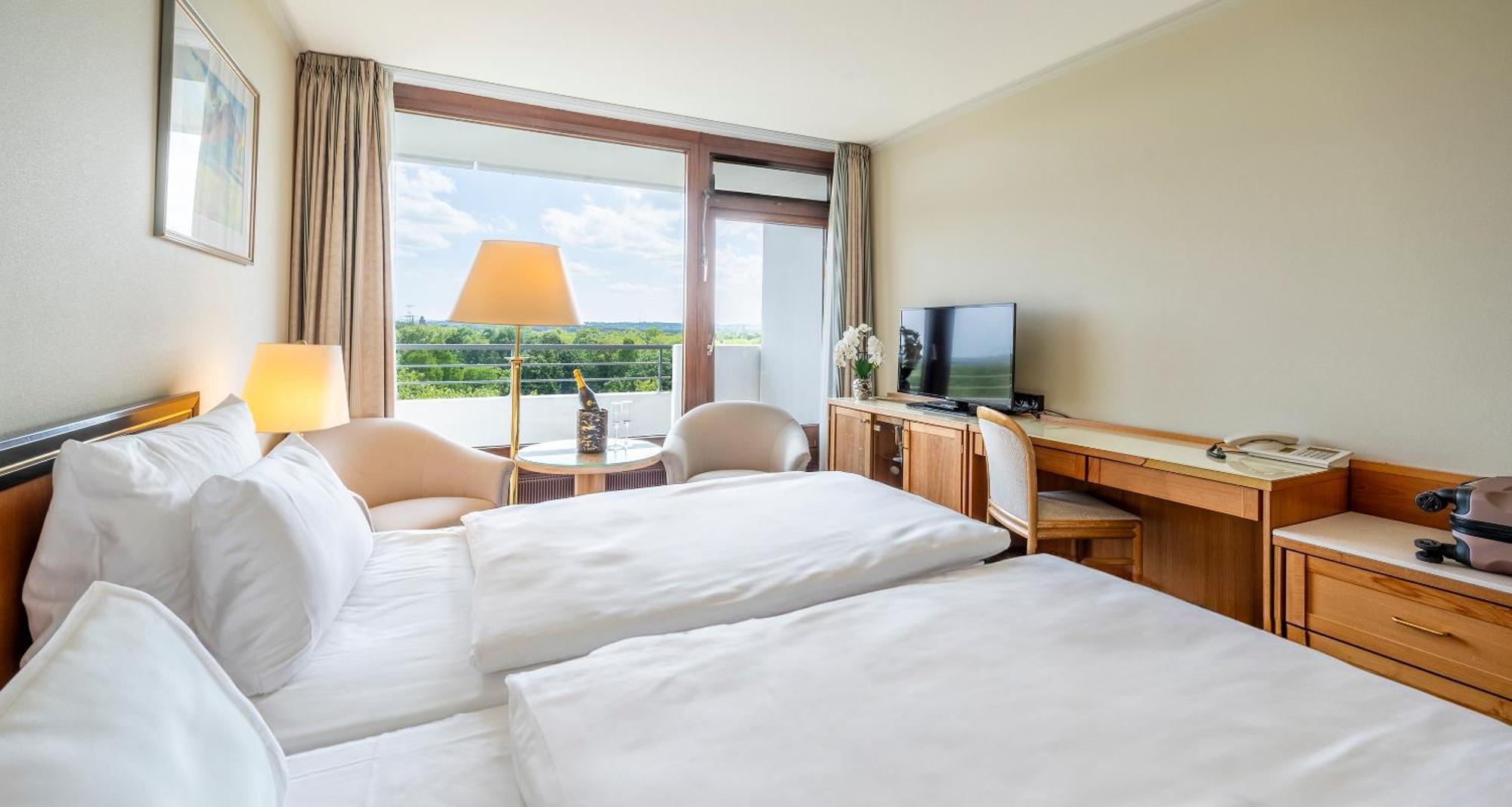 Plaza Hotel Gelsenkirchen Bagian luar foto